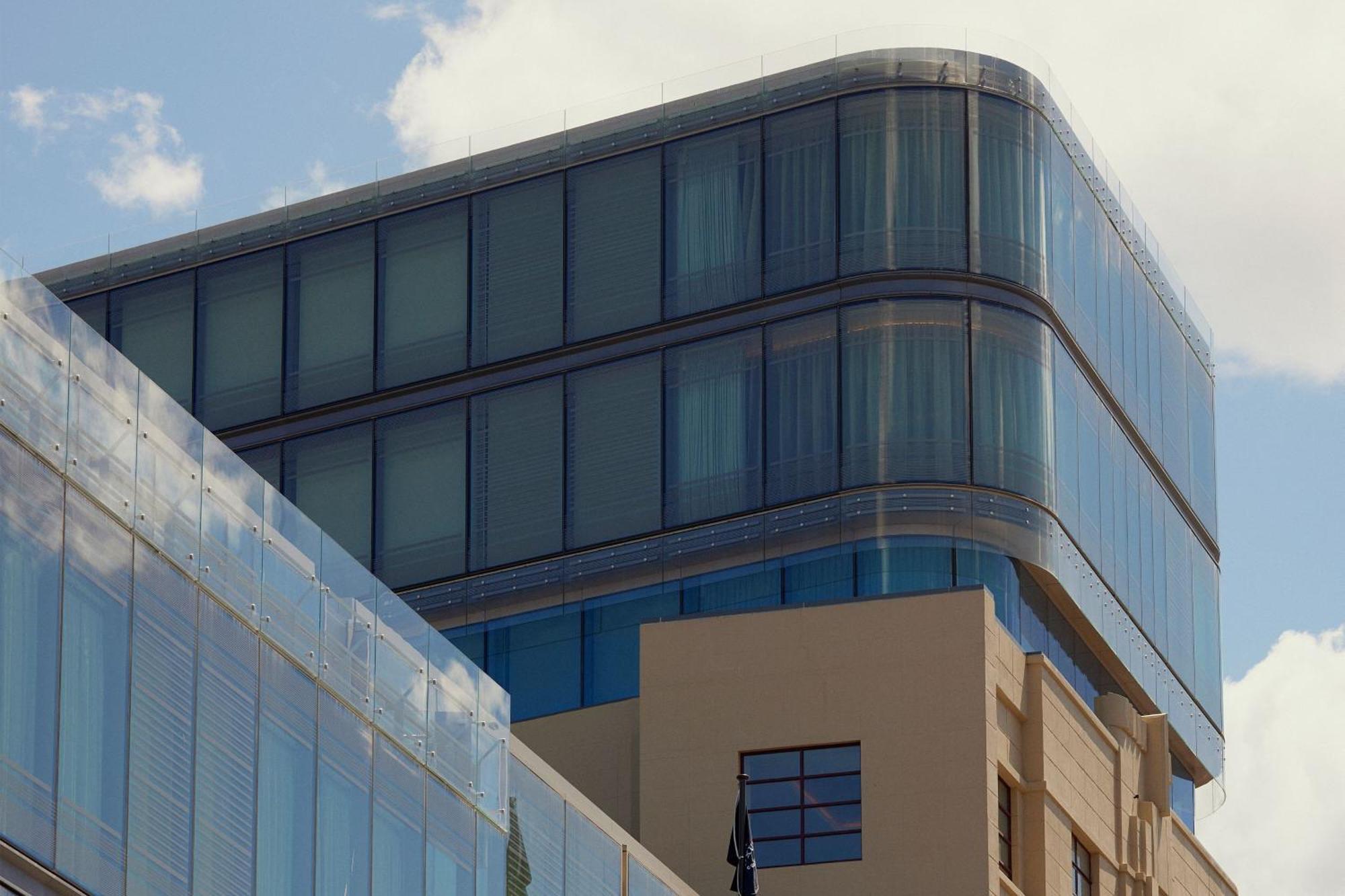 The Tasman, A Luxury Collection Hotel, 霍巴特 外观 照片 The building's top floors