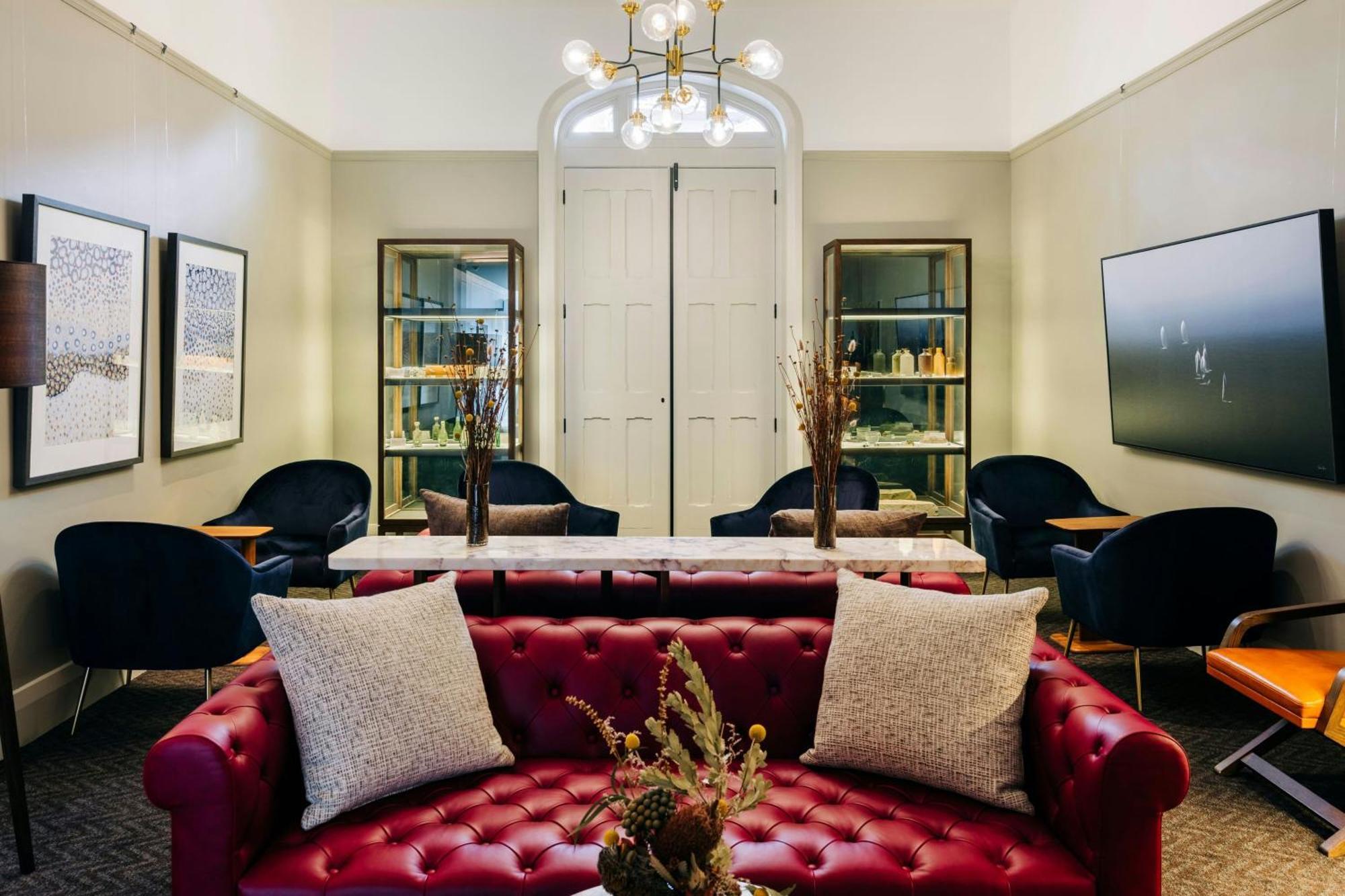 The Tasman, A Luxury Collection Hotel, 霍巴特 外观 照片 The lounge at the 2019 Toronto International Film Festival